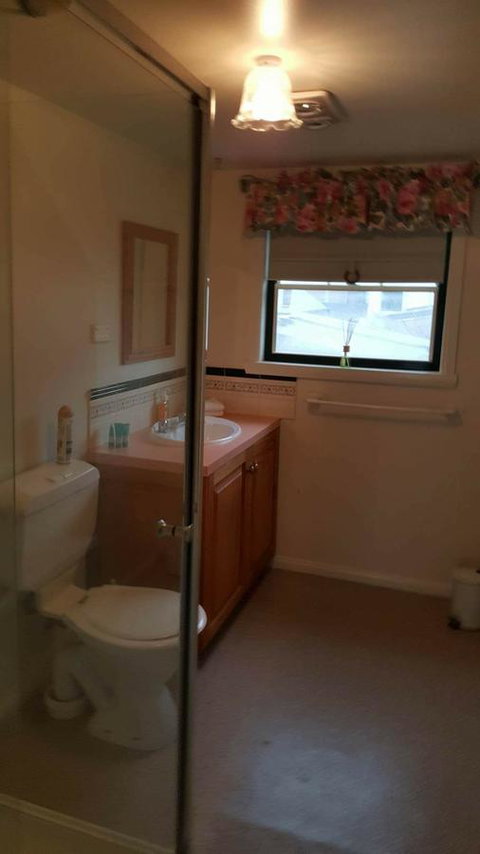City Townhouse Walking Distance To City - Accommodation Cooktown 4