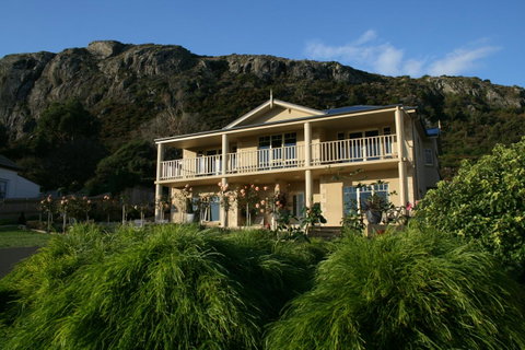 On The Terrace - Accommodation Cooktown 0