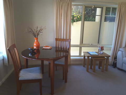 On The Terrace - Accommodation Cooktown 25