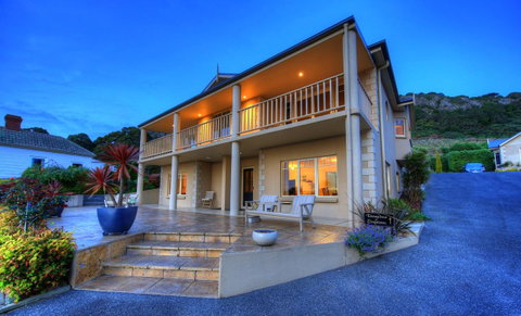 On The Terrace - Accommodation Cooktown 43