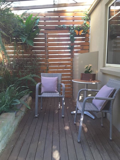 On The Terrace - Accommodation Cooktown 14