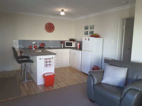 On The Terrace - Accommodation Cooktown 30