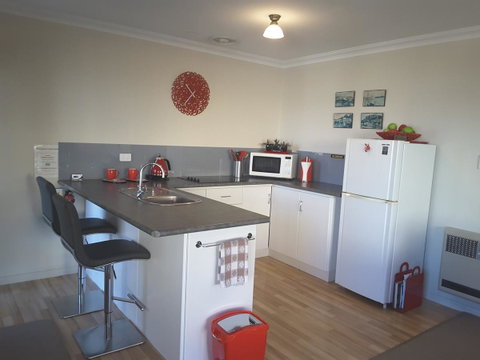 On The Terrace - Accommodation Cooktown 32
