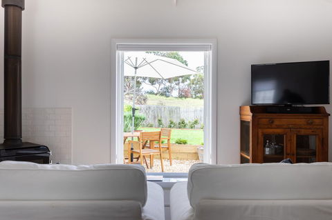 A Cottage In Richmond - Accommodation Cooktown 0