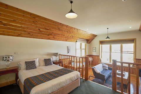 Bushman's Cafe - Accommodation Cooktown 1