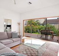 Newcastle Executive Homes - Cooks Hill Cottage - Accommodation Cooktown