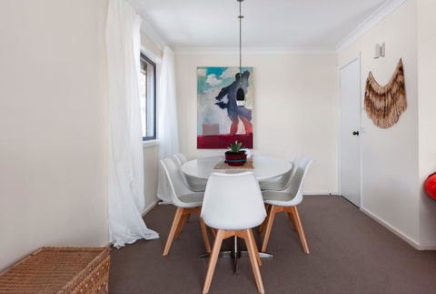 Newport Beach Spacious 2 Bedrm Apt Casa De PiÃ±a - Accommodation Cooktown 1