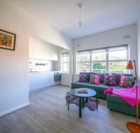 North Bondi Living - 200 metres walk to the beach - Accommodation Cooktown