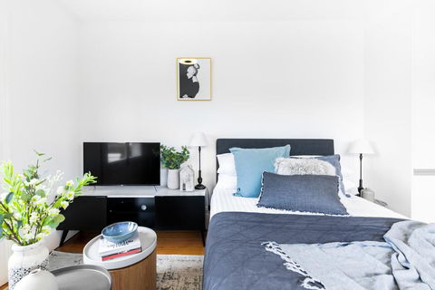 Not Your Usual Studio Apartment - Accommodation Cooktown 1