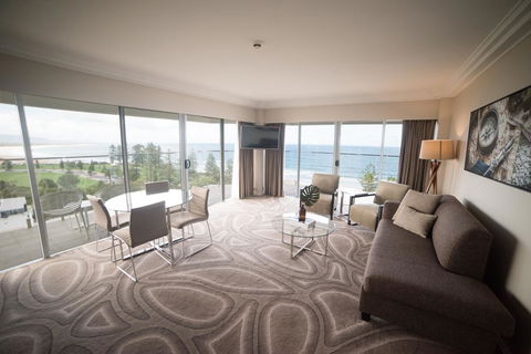 Novotel Wollongong Northbeach - Accommodation Cooktown 1