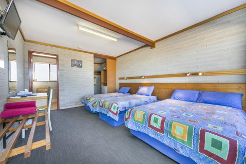 Nullarbor Roadhouse - Accommodation Cooktown 1