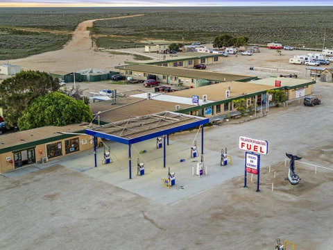 Nullarbor Roadhouse - Accommodation Cooktown 2
