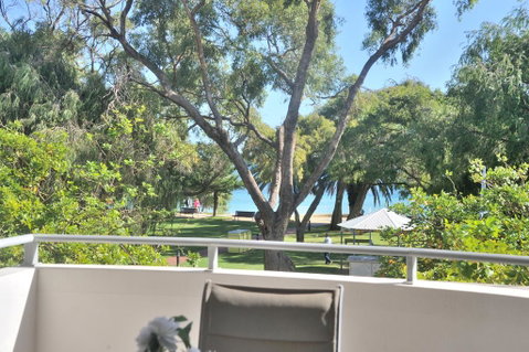 OceanView Apartment - Accommodation Cooktown 0
