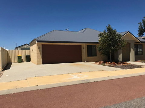 Ohana HQ - Family Getaway - Accommodation Cooktown 0