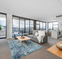 Oversized Luxe 1 Bedder - Amazing Barton - Gym - Accommodation Cooktown