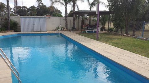 Paddle Steamer Motel - Accommodation Cooktown 0