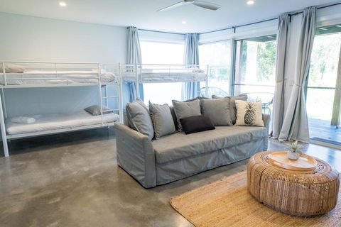 Pandanas Apartments 15A - Mollymook Beach - Accommodation Cooktown 2