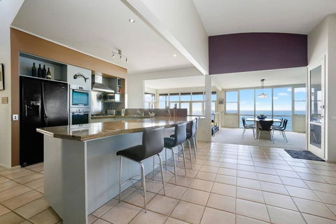 PANORAMA VIEWS - Spectacular Ocean Views - Accommodation Cooktown 2