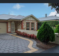 Perfect Location Central Modern Cottage - Free WiFi - Accommodation Cooktown