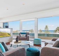 Perpendicular Penthouse - modern beachside apartment - Accommodation Cooktown