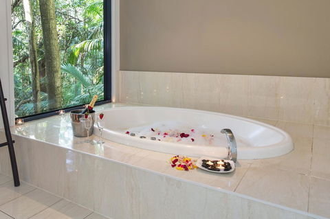 Pethers Rainforest Retreat - Accommodation Cooktown 2