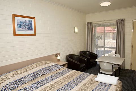 Pioneer Motel Goondiwindi - Accommodation Cooktown 2