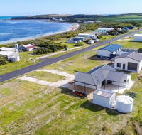 Plovers Rest at Cape Douglas - Accommodation Cooktown