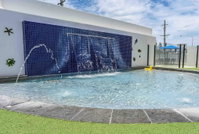 Pool Tennis Alexandra Headlands Oceanfront Resort