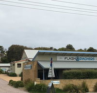 Port Campbell Guesthouse  Flash Packers