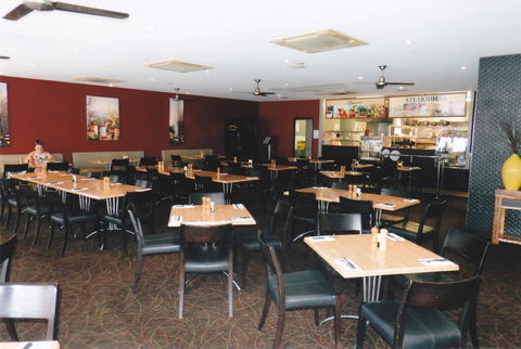 PRECINCT HOTEL GLADSTONE - Accommodation Cooktown 3