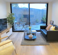 Pride Bentleigh Apartment with Private Garden - Accommodation Cooktown