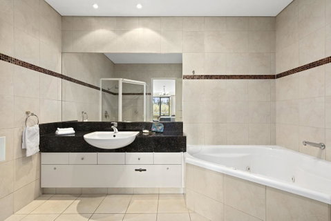 Quality Hotel Parklake Shepparton - Accommodation Cooktown 3