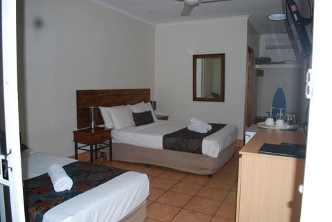 Rainforest Motel - Accommodation Cooktown 1