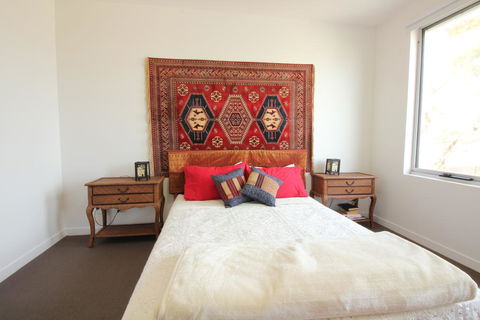 Rejuvenate San Remo - WiFi, Linen, Beach 200m, Family Friendly - Accommodation Cooktown 1