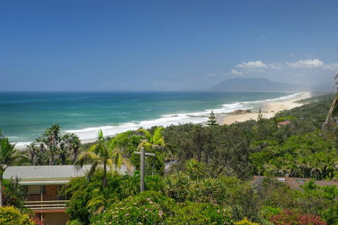Relax At Lighthouse 4 Lighthouse Road - Accommodation Cooktown 1
