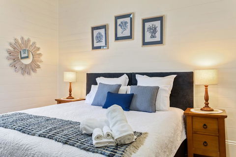 Riversleigh House - Accommodation Cooktown 3
