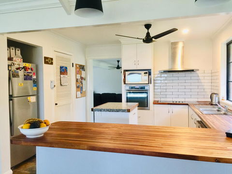 Rosewhite House - Accommodation Cooktown 3