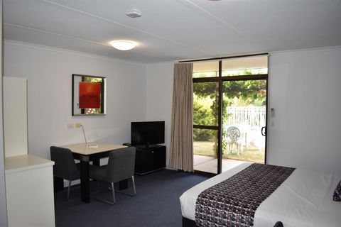 Roundhouse Motel - Accommodation Cooktown 3