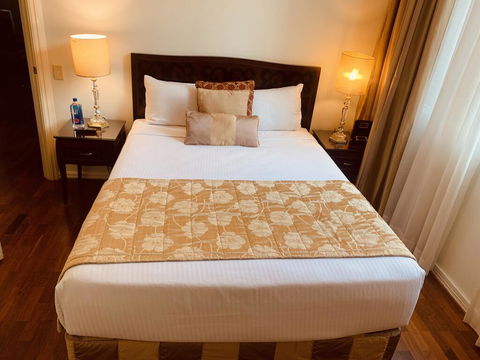 Royal Albert Hotel - Accommodation Cooktown 3