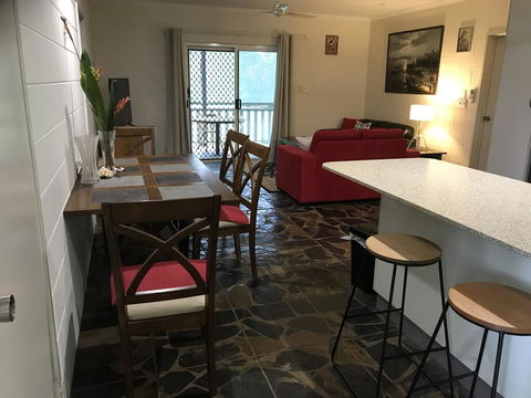 Royal Palm Cottage, Entire Two Bedroom 2 Bathroom House With Pool - Accommodation Cooktown 1