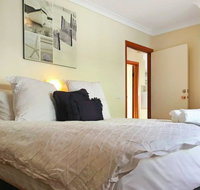Rye 3 Great Location Shops Beach FREE Wine Wifi and Netflix - Accommodation Cooktown