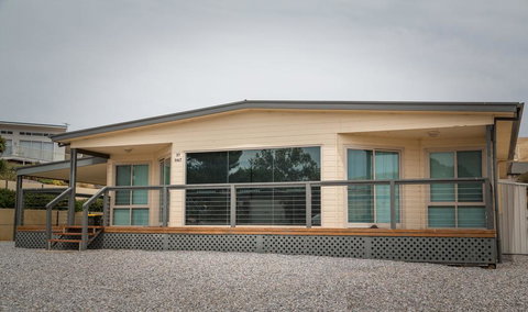 SALT - 37 Oceanview Drive - Accommodation Cooktown 1