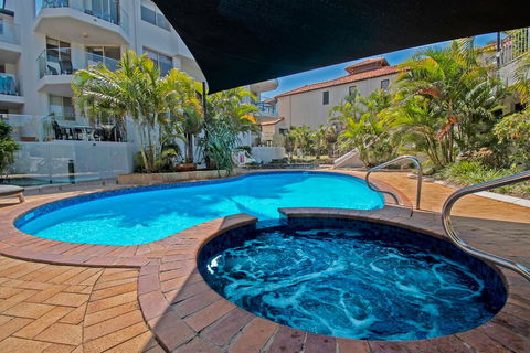 Sandcastles On Currumbin Beach - Accommodation Cooktown 1