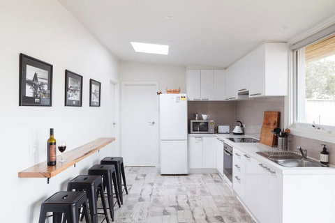 Sandy Point Hideaway - Accommodation Cooktown 2