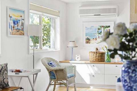 SANTORINI BEACH HOUSE - SAFETY BEACH - Accommodation Cooktown 1