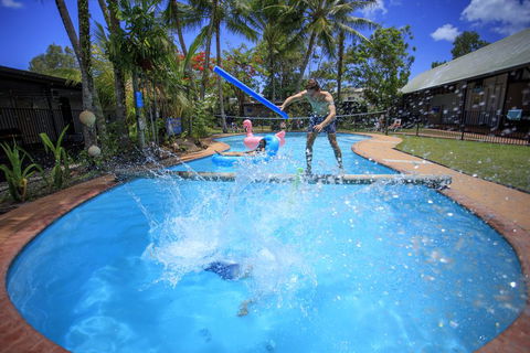 Scotty's Mission Beach YHA - Accommodation Cooktown 0