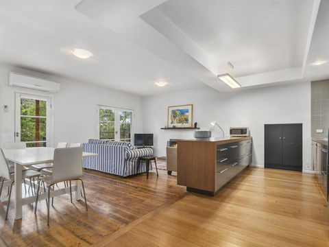 SEA CORNER - Anglesea - Accommodation Cooktown 1