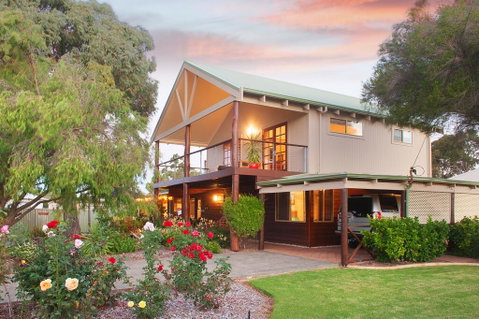 Sea Esta - Town & Beach On Your Doorstep - Accommodation Cooktown 0