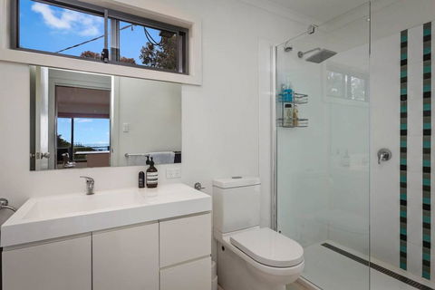 SEA URCHIN - Beautiful Skenes Creek Home - Accommodation Cooktown 2