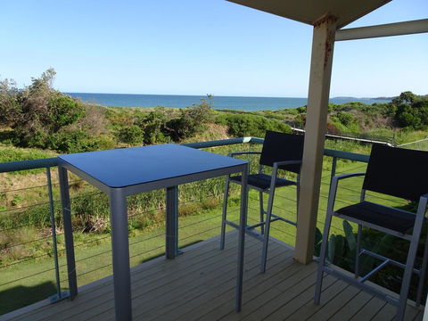 Sea Views At Aqualuna - Accommodation Cooktown 0